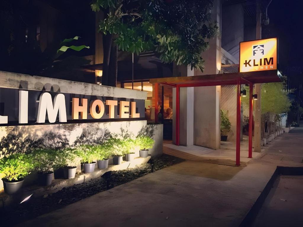 Klim Hotel Бурирам Экстерьер фото